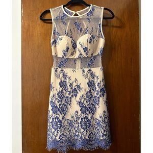 Bebe lace mini dress